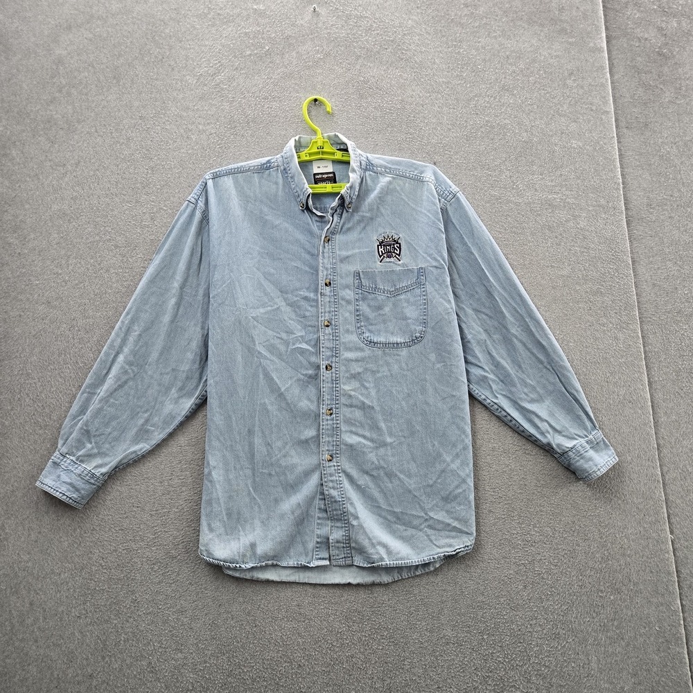 VINTAGE Sacramento Kings Men Button Up Shirt L Denim Embroidered 90s  READ